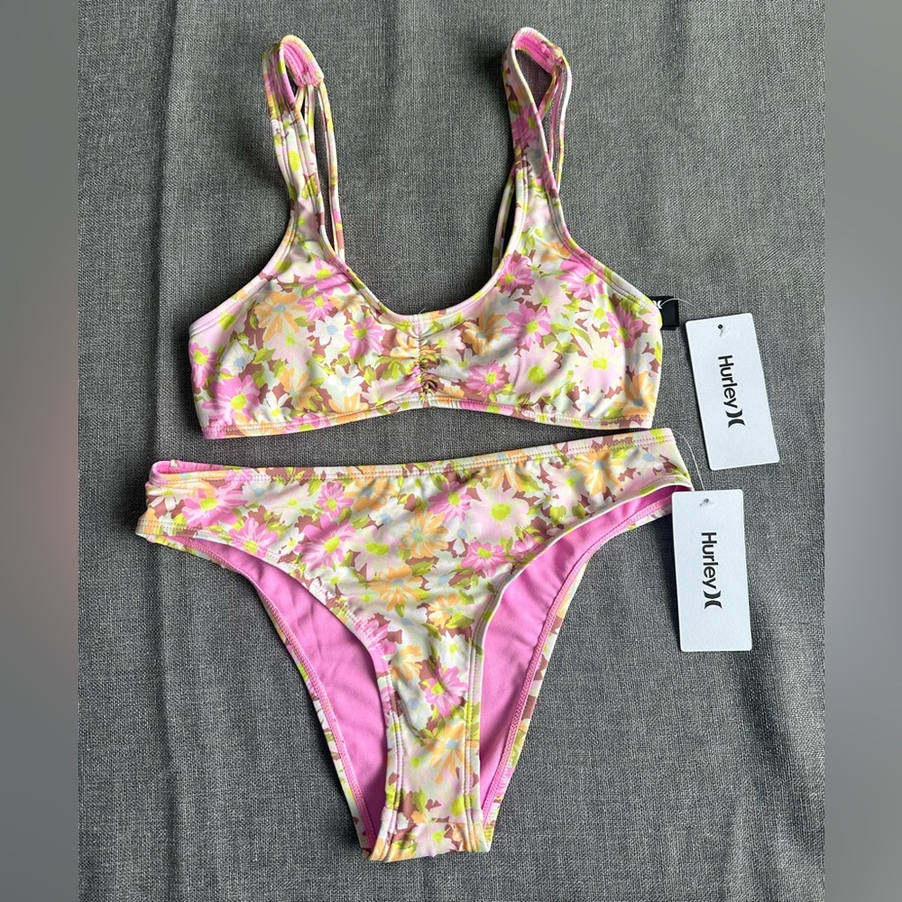 Hurley 2PC Floral Dahlia Bikini Top & Cheeky Bottoms Swimsuit Set